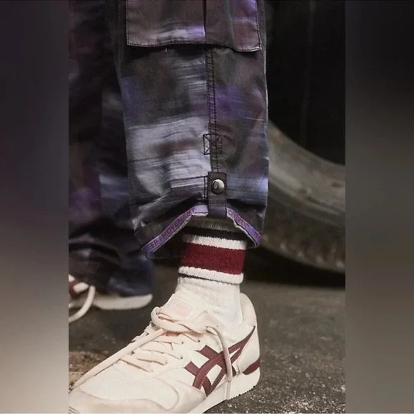 Free People Fp Movement Mesmerize Me Cargo Utility Lightweight Pants Nwot XS - Picture 4 of 8